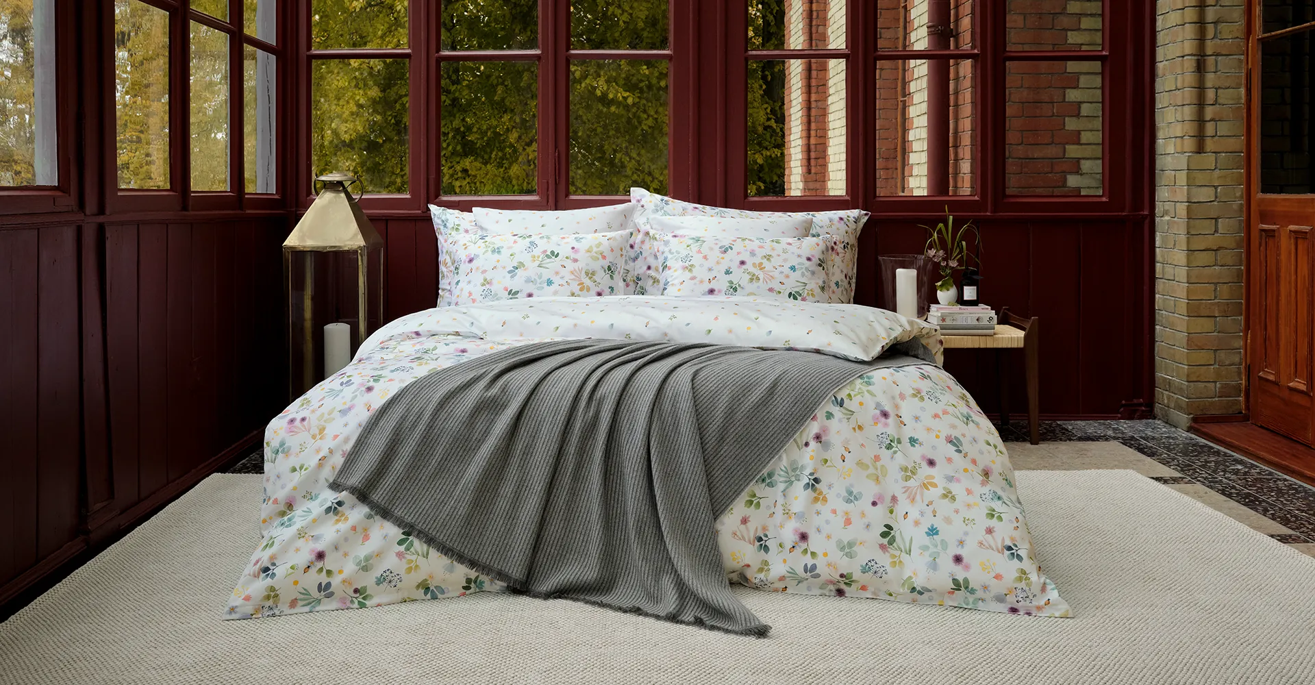 Schlossberg-bettwaesche-asta-ylivie-hero-schlafzimmer-1920x1000 Schlossberg-bettwaesche-asta-ylivie-hero-schlafzimmer-1920x1000