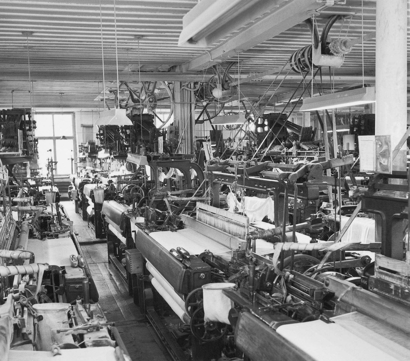 Maschine_Naherei_1700x1497 Maschine_Naherei_1700x1497