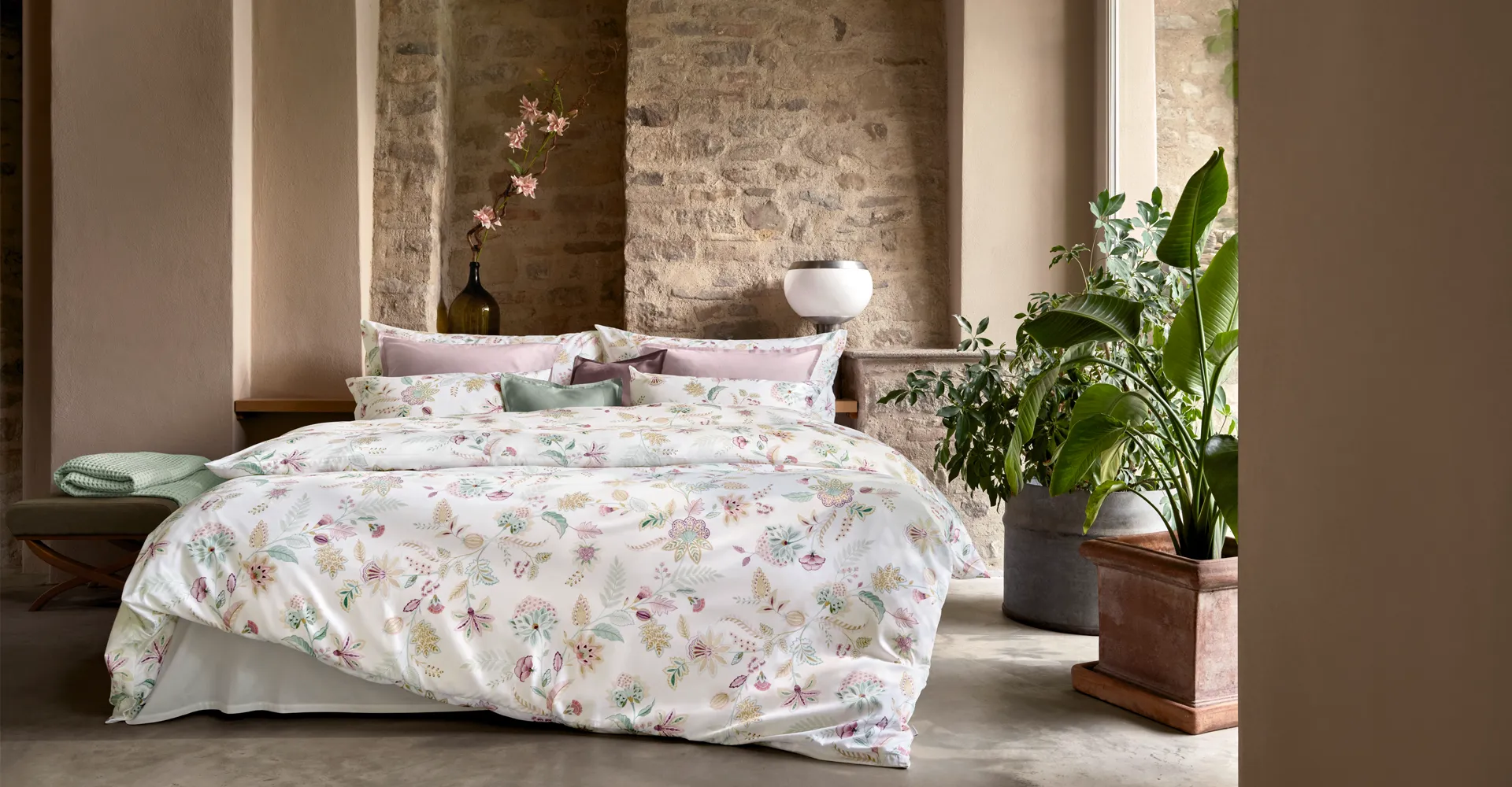 schlossberg-bettwaesche-ima-hero-uni-rose-solene-plum-sage-1920x1000 schlossberg-bettwaesche-ima-hero-uni-rose-solene-plum-sage-1920x1000