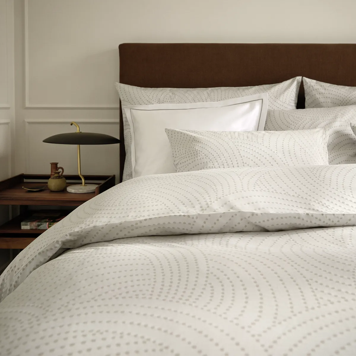 schlossberg-bettwaesche-yael-beige-bettrechts-1200x1200