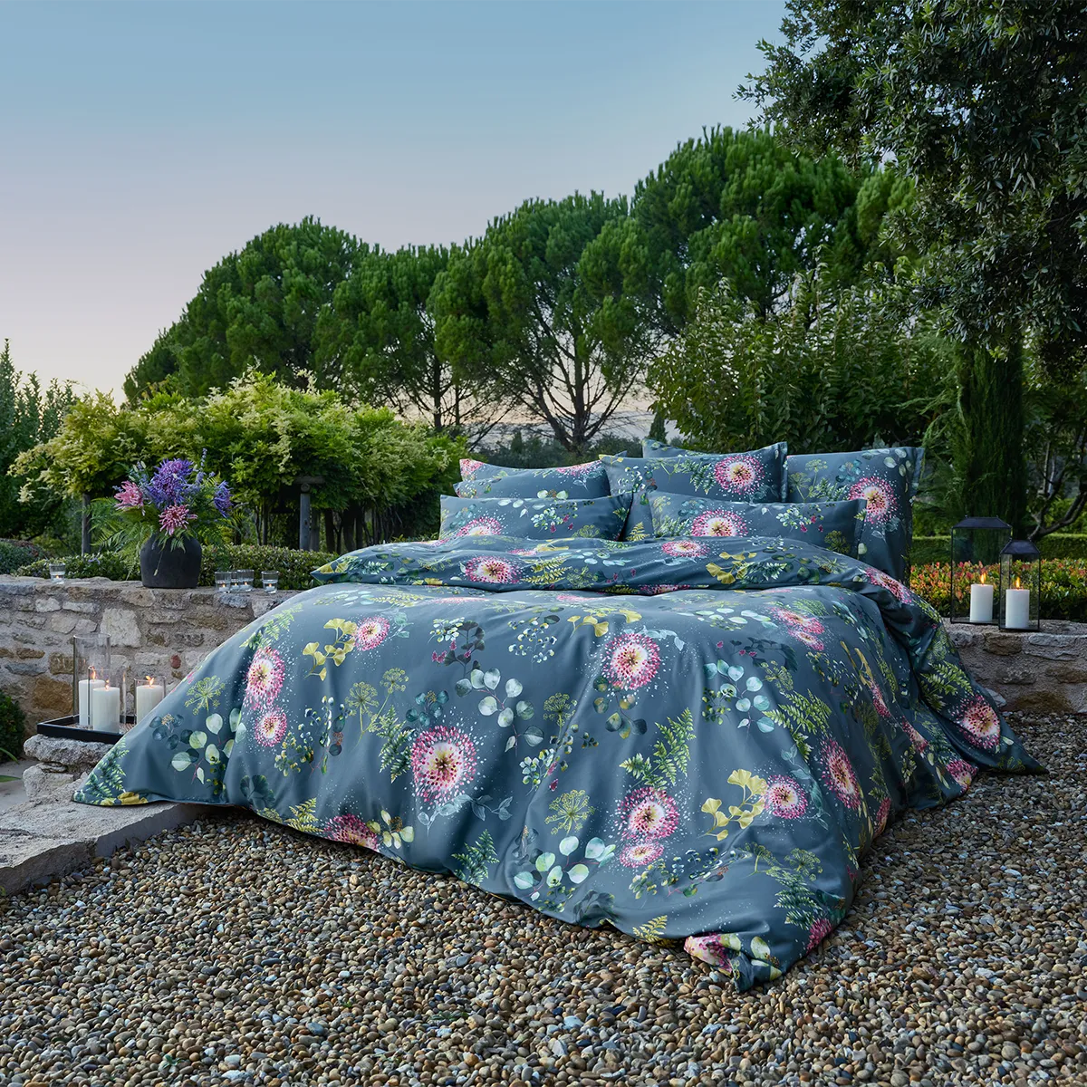 Schlossberg Bettwäsche Nele – Exklusive Eleganz unter freiem Himmel schlossberg-bettwaesche-nele-hero-1200x1200