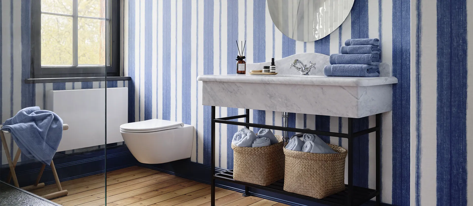 schlossberg-frottier-coshmere-bleu-badezimmer-1920x835 schlossberg-frottier-coshmere-bleu-badezimmer-1920x835